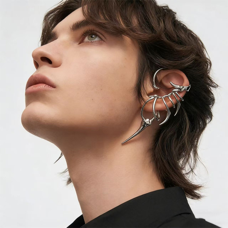 Edgy Skeleton-Style Ear Cuff f - Women'S Fashion Edgy 评论和价格