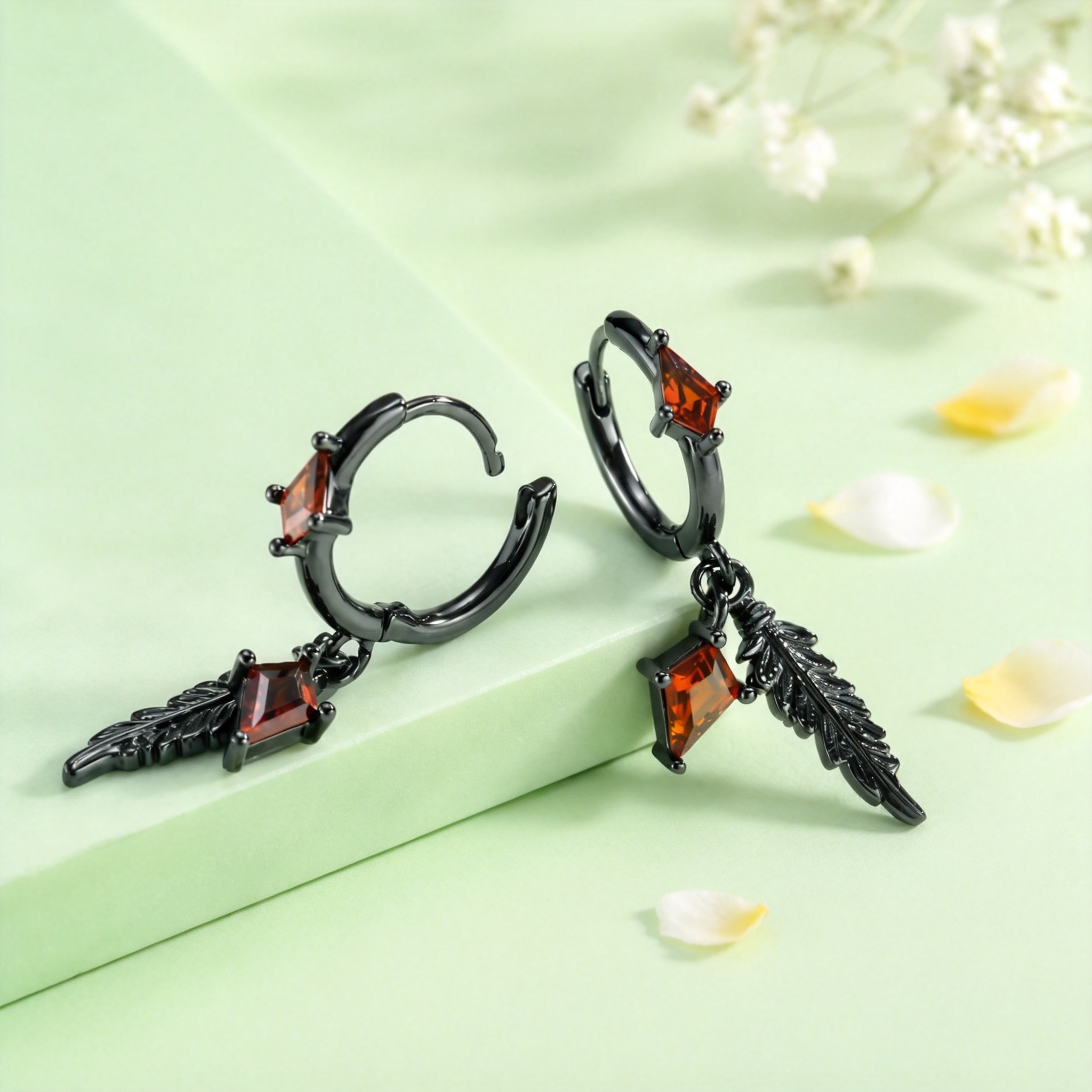 Wing Rhombus CZ Dangle Huggie  - Women'S Fashion Edgy 评论和价格